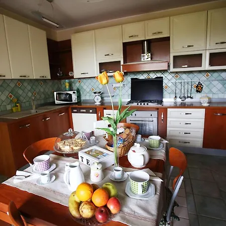 Alojamento de Acomodação e Pequeno-almoço Il Sogno Giffoni Sei Casali